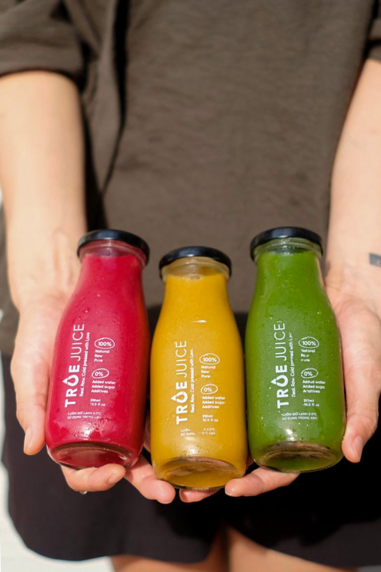 những chai nước ép thất thường