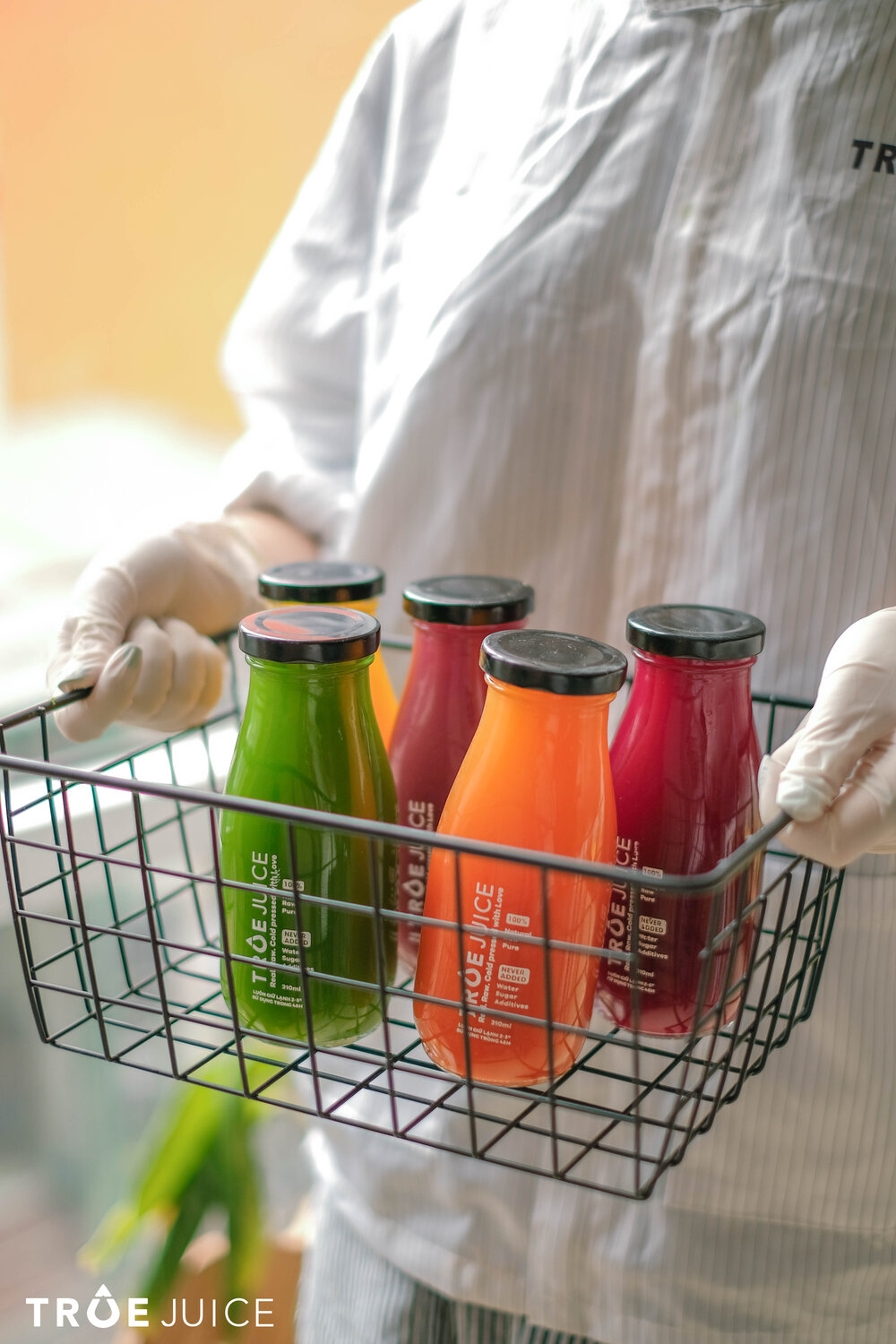 quy trình vệ sinh chai lọ True Juice